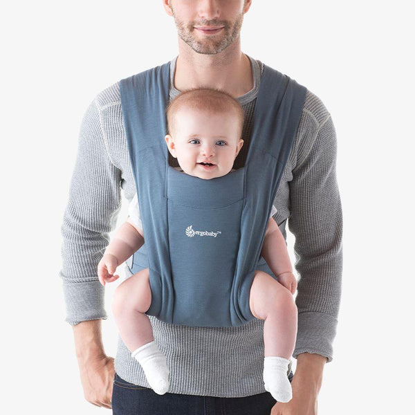 Ergobaby Embrance carrier in oxford blue  forward facing position