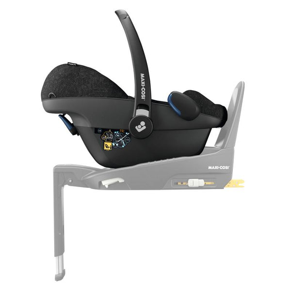 Maxi Cosi Pebble Pro Baby Car Seat on 3 WayFix base