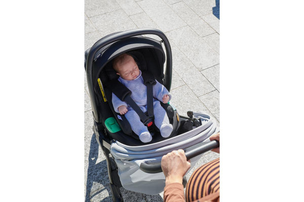 Chicco We Travel System Used From Newborn in Kaily Car Seat
