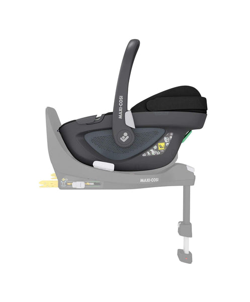 Maxi Cosi Pebble 360 on FamilyFix 360 side view